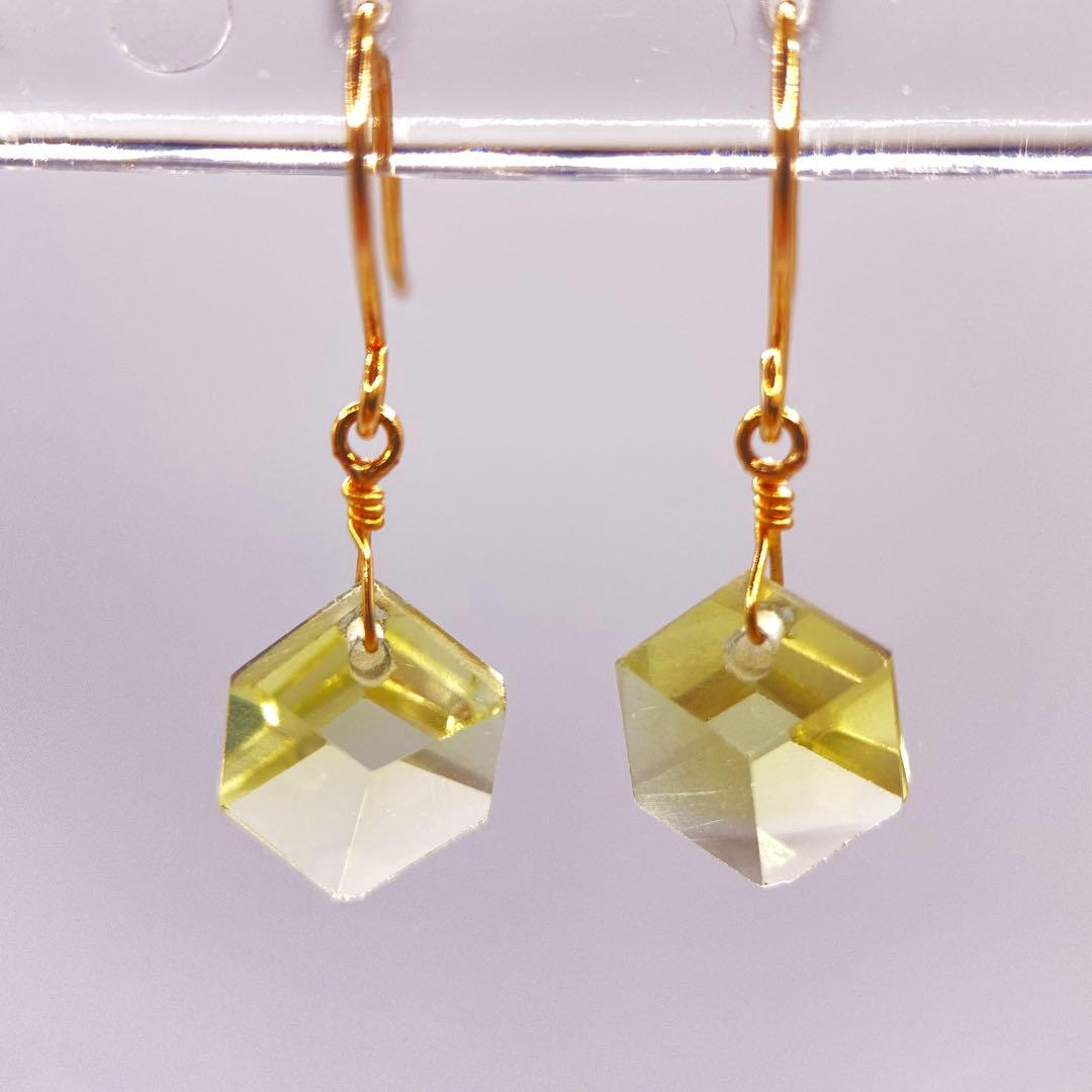 ♥️人気18金✨レモンクォーツヘキサゴンカットフックピアス✨k18✨安心日本製品✨