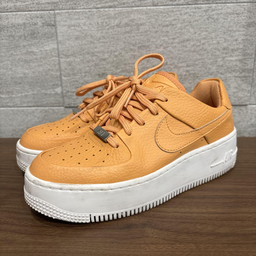 Nike Air Force 1 オレンジ レザー スニーカー 厚底