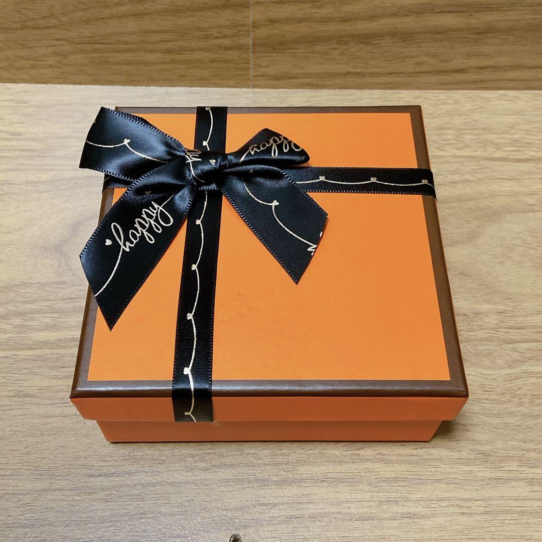 ✨ラッピングボックス　happy オレンジ　リボンボックス　プレゼントボックス