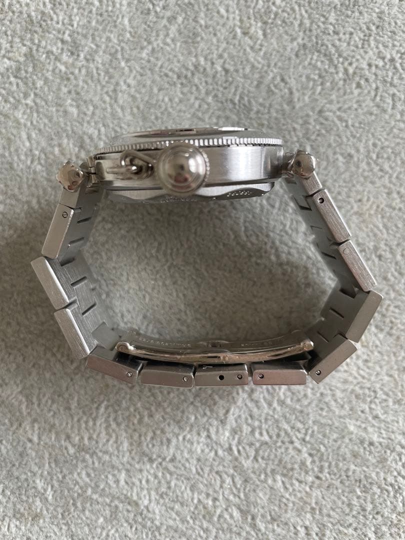 自動巻き腕時計 カルティエロゴ