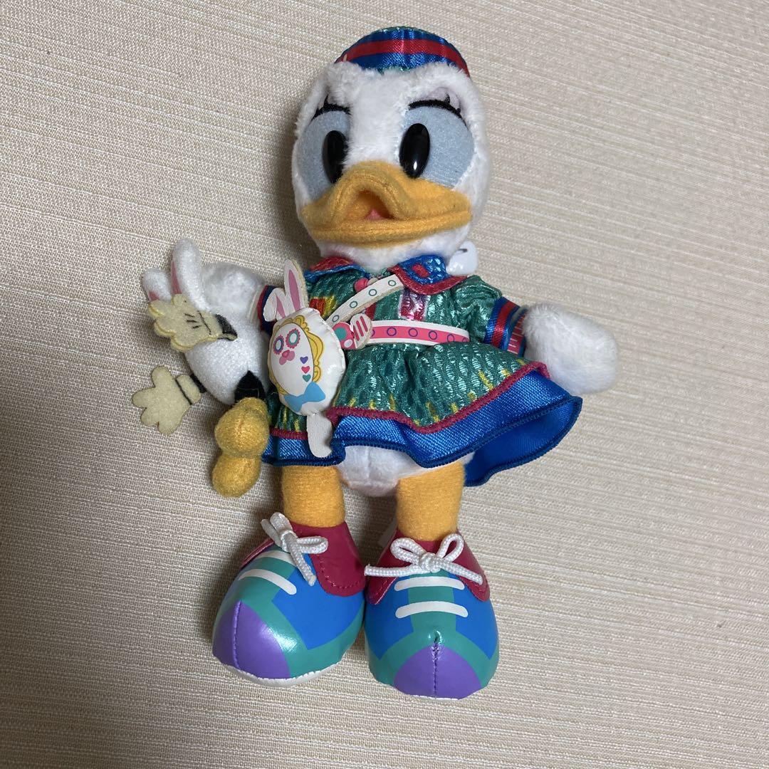 デイジーダック ぬいぐるみ バッジ4体セット - メルカリ