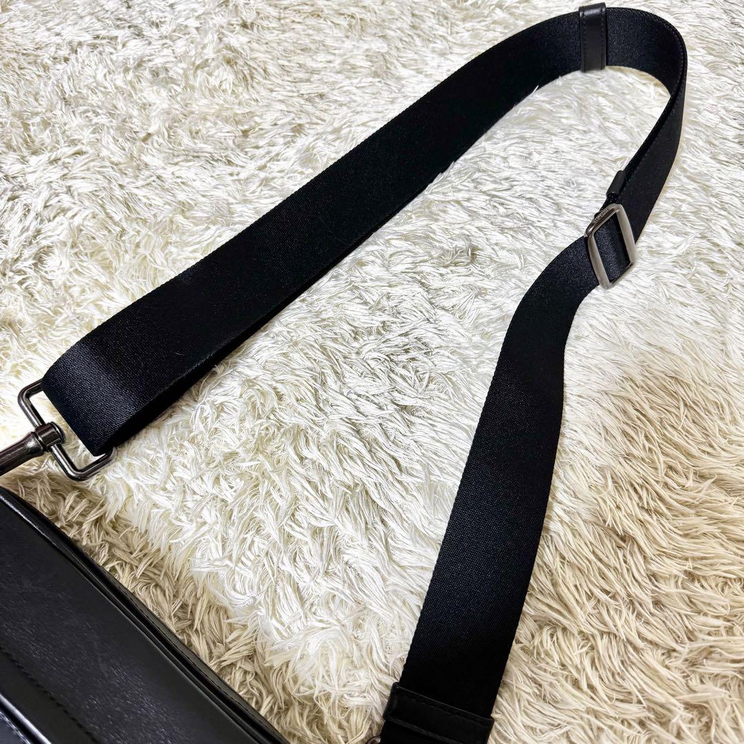 COACH ショルダーバッグ　グラハム　ワッペン　斜め掛け　レザー　ネイビー