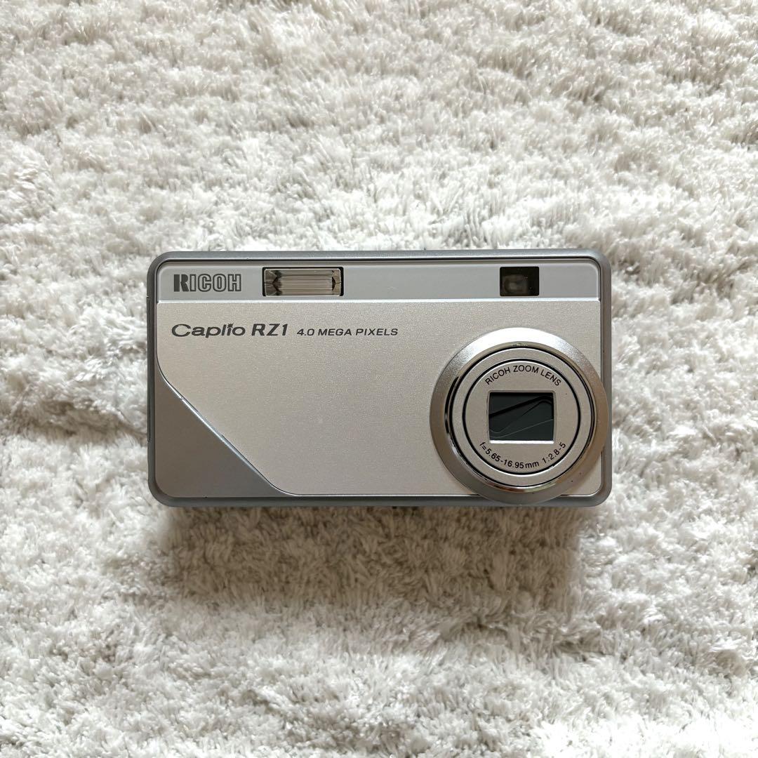 希少品【動作品】RICOH リコー Caplio RZ1 レトロカメラ 電池駆動