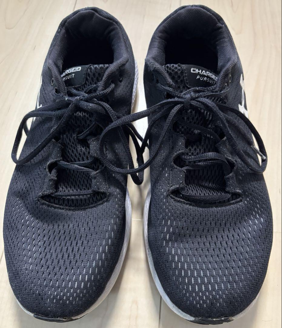 2足セット　NIKEランニングシューズ UnderArmourランニングシューズ