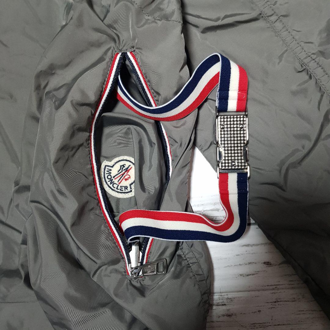 MONCLER フルジップパーカー