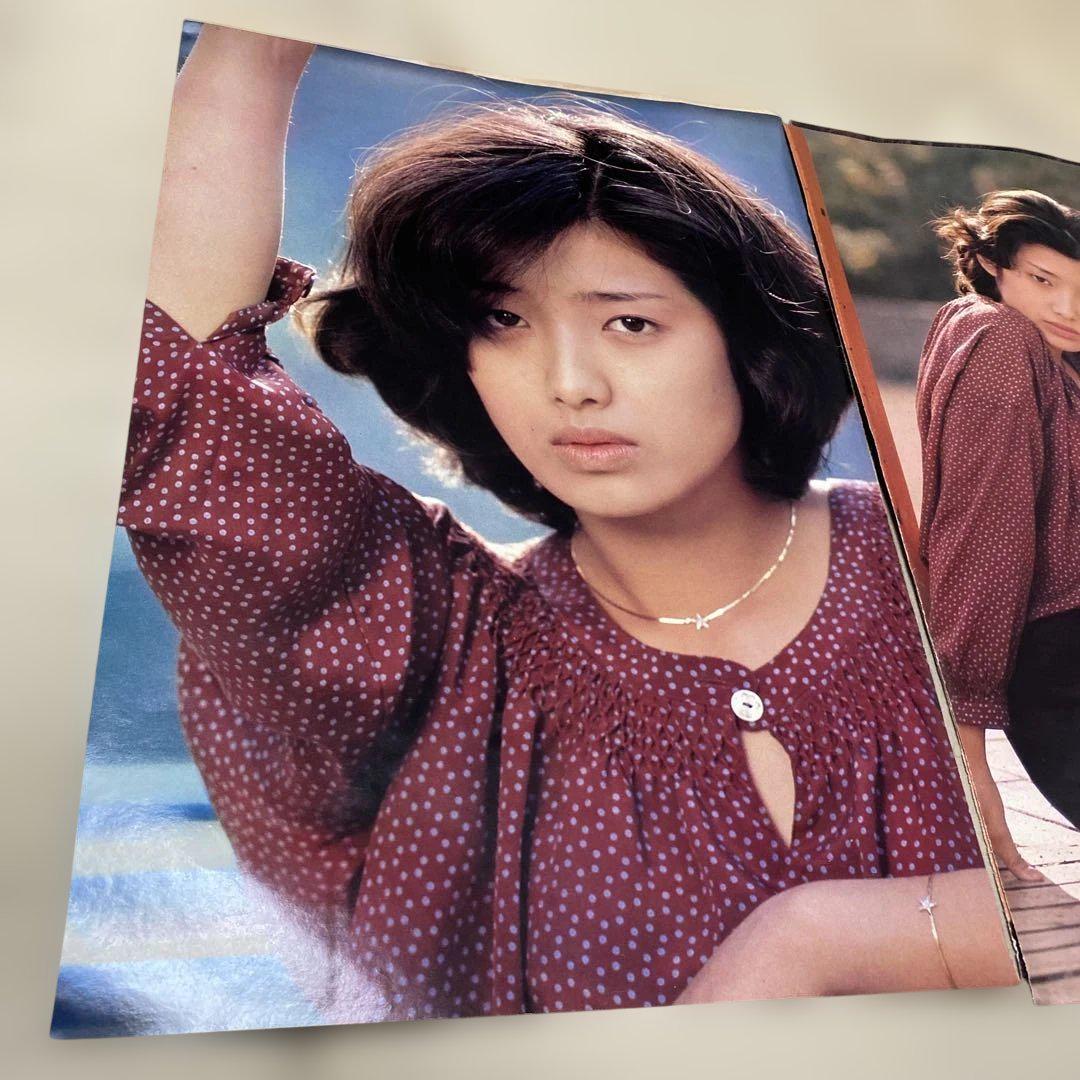 山口百恵18歳の超貴重な切り抜き❤️1977年。48年前‼️ - メルカリ