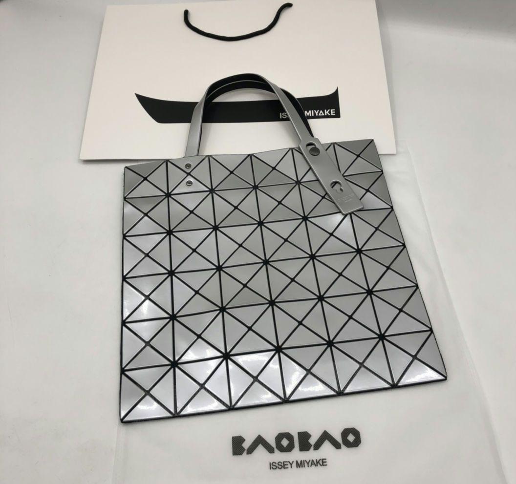 【BAO BAO ISSEY MIYAKE】トートバッグ BAO BAO ISSEY MIYAKE新作、“透明感のある”クリアバッグ＆カゴ