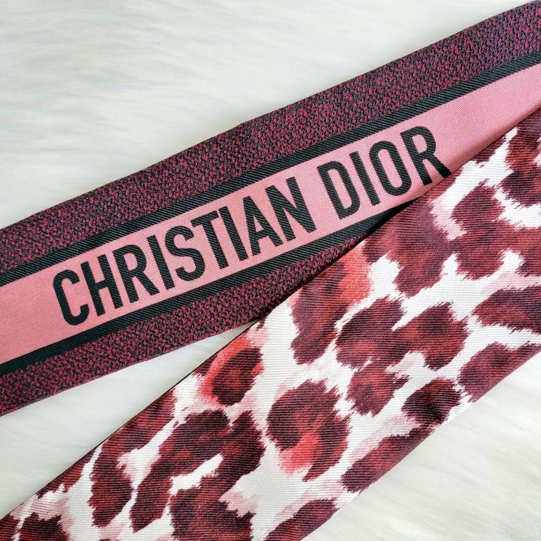CHRISTIAN DIOR　ミッツァ ヒョウ柄スカーフ　レオパード　ピンク系