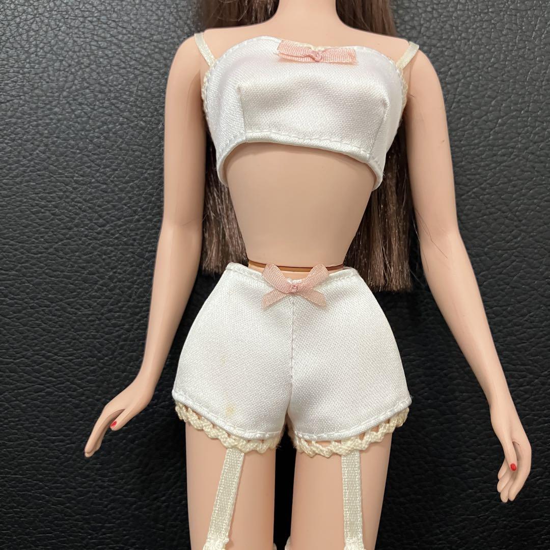 シルクストーン製Barbieランジェリーバービーリミテッドエディション