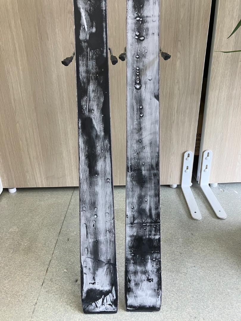 VOLANT POWER KARVE 188cm シルバー×レッド 冬 スポーツ