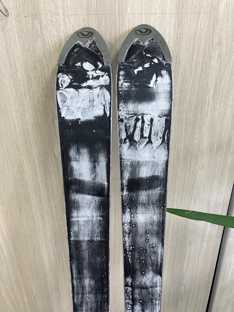 VOLANT POWER KARVE 188cm シルバー×レッド 冬 スポーツ