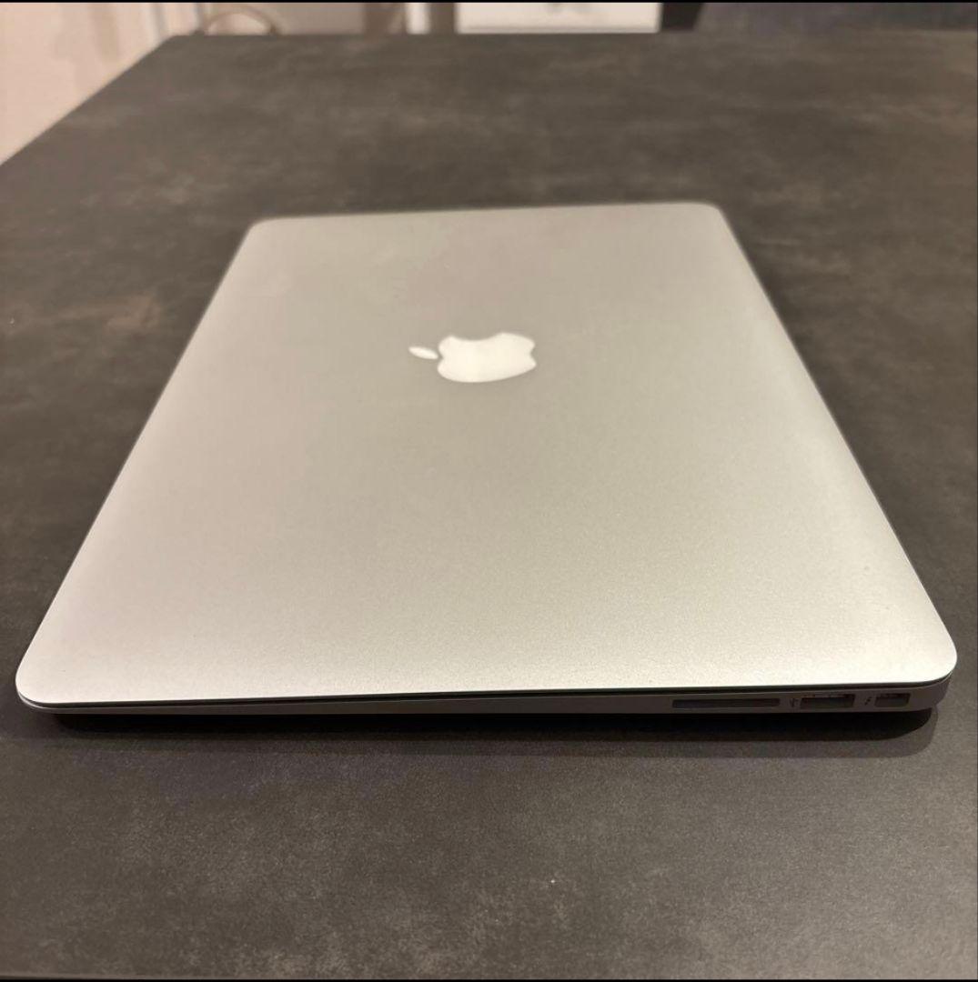 【美品】MacBookAir 2017 corei5/8GB中古動作品