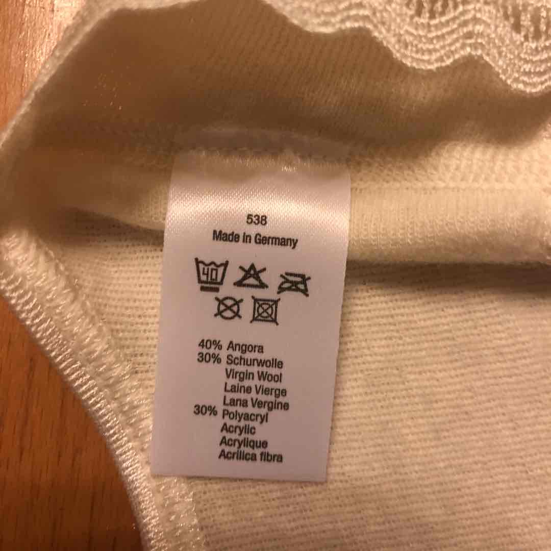 メディマ　アンゴラ40%  ノースリーブ　タンクトップ