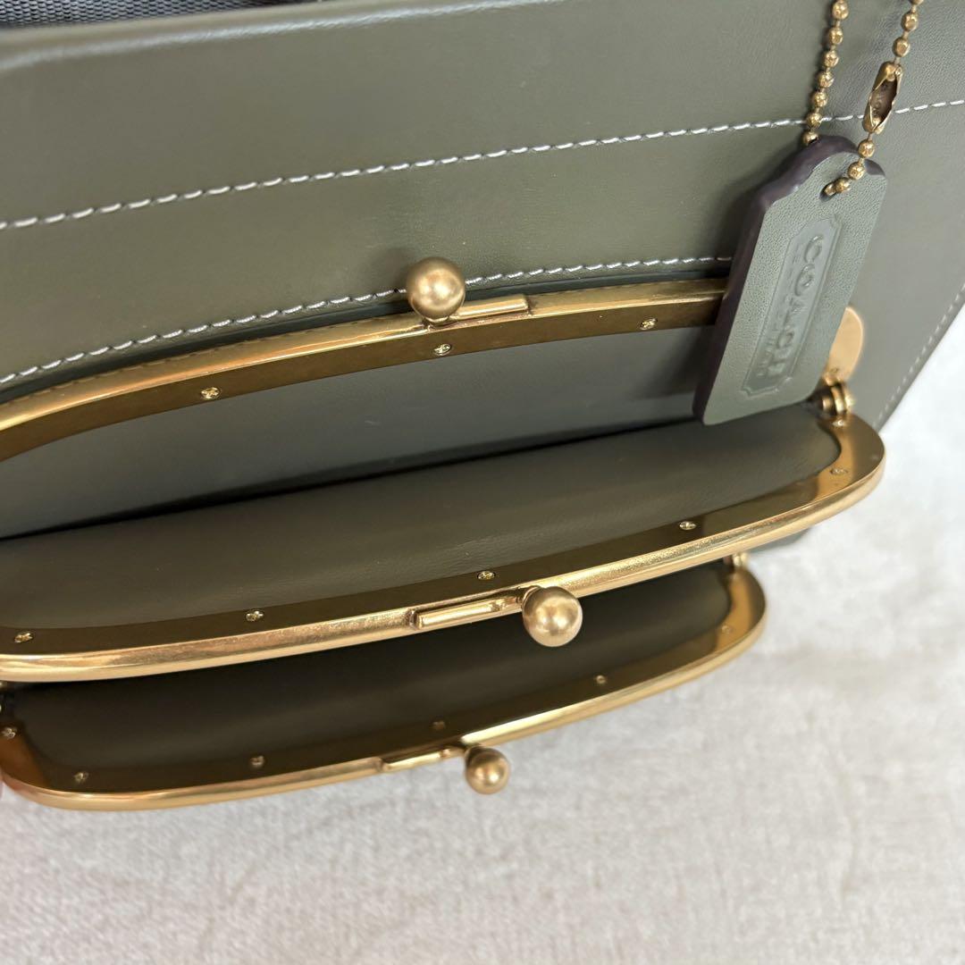 即完・極美 COACH カシン キャリー トート 22 がま口 2way