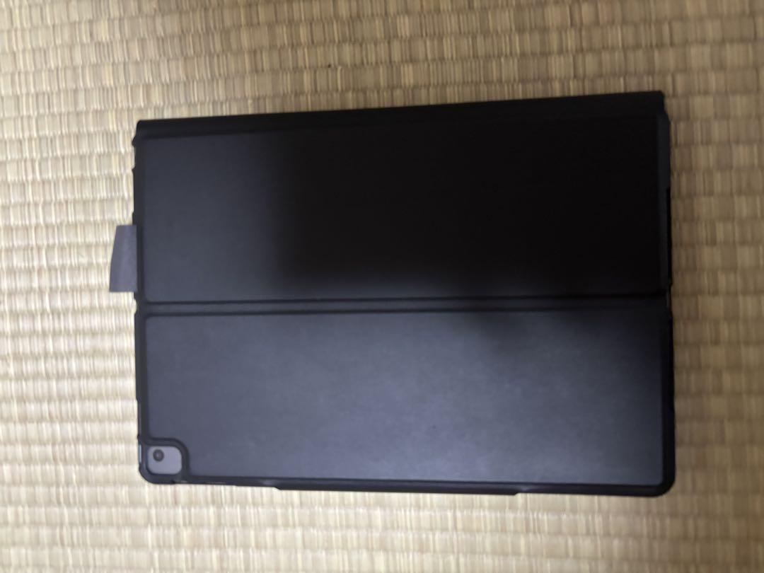 最終日割引】【キーボード付】iPad 第8世代 Wi-Fi＋Cellular