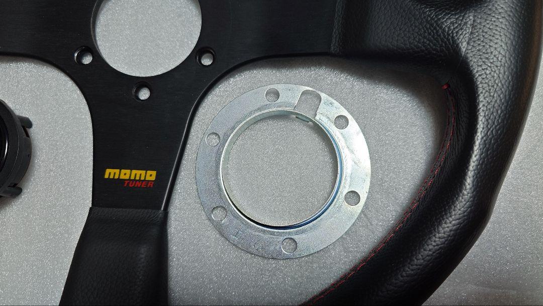 【のっち】MOMO ステアリング正規品　TUNER BLACK 350mm