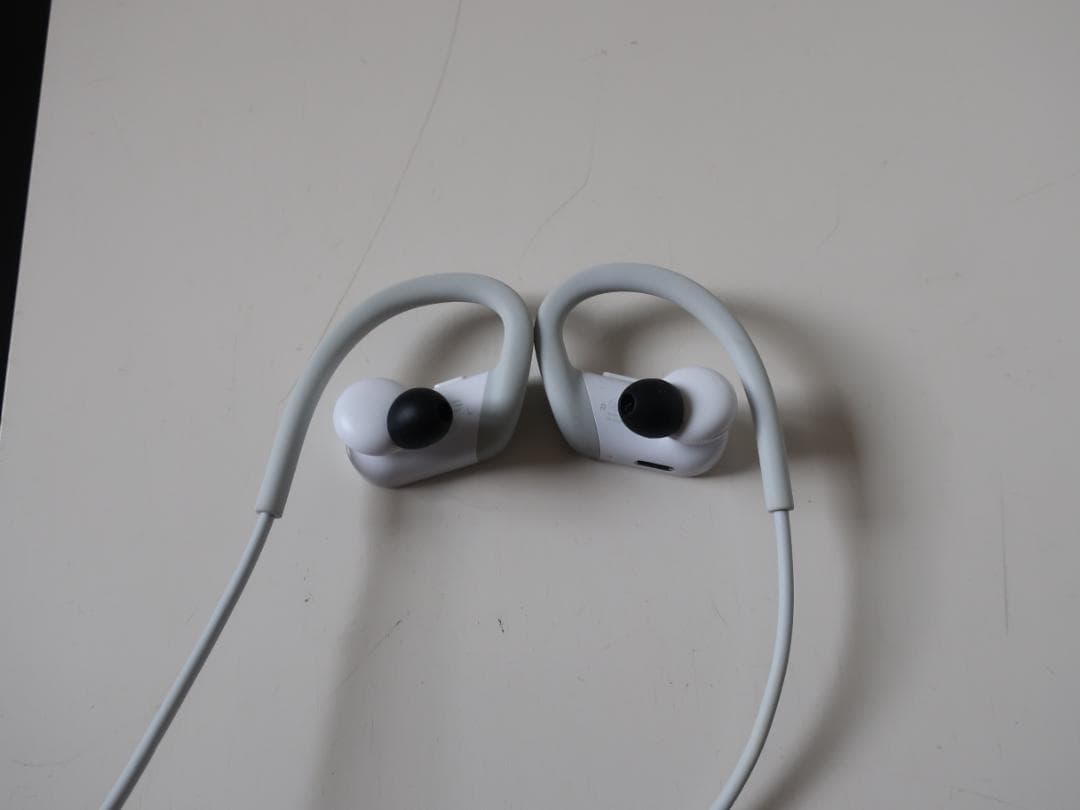 ☆人気 beats Powerbeats 高音質ワイヤレスイヤホン 新品イヤピ付