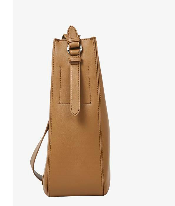 美品です女性人気のレザーショルダーバッグY lyoA0-m36545053501 即納最新品