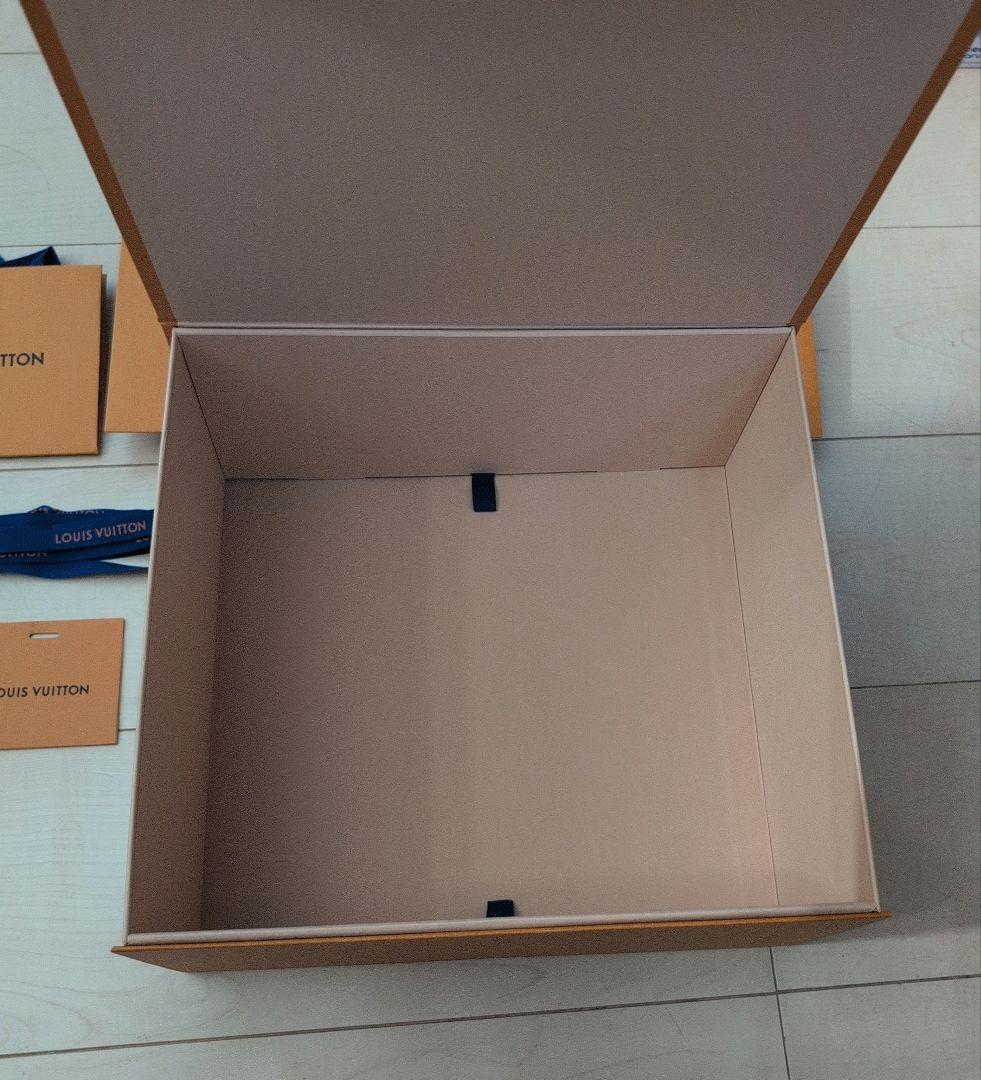 LOUIS VUITTON 空箱 ショッパーまとめ売り LOUIS VUITTON - ヴィトン 空箱 ショッパー まとめ売りの通販 by