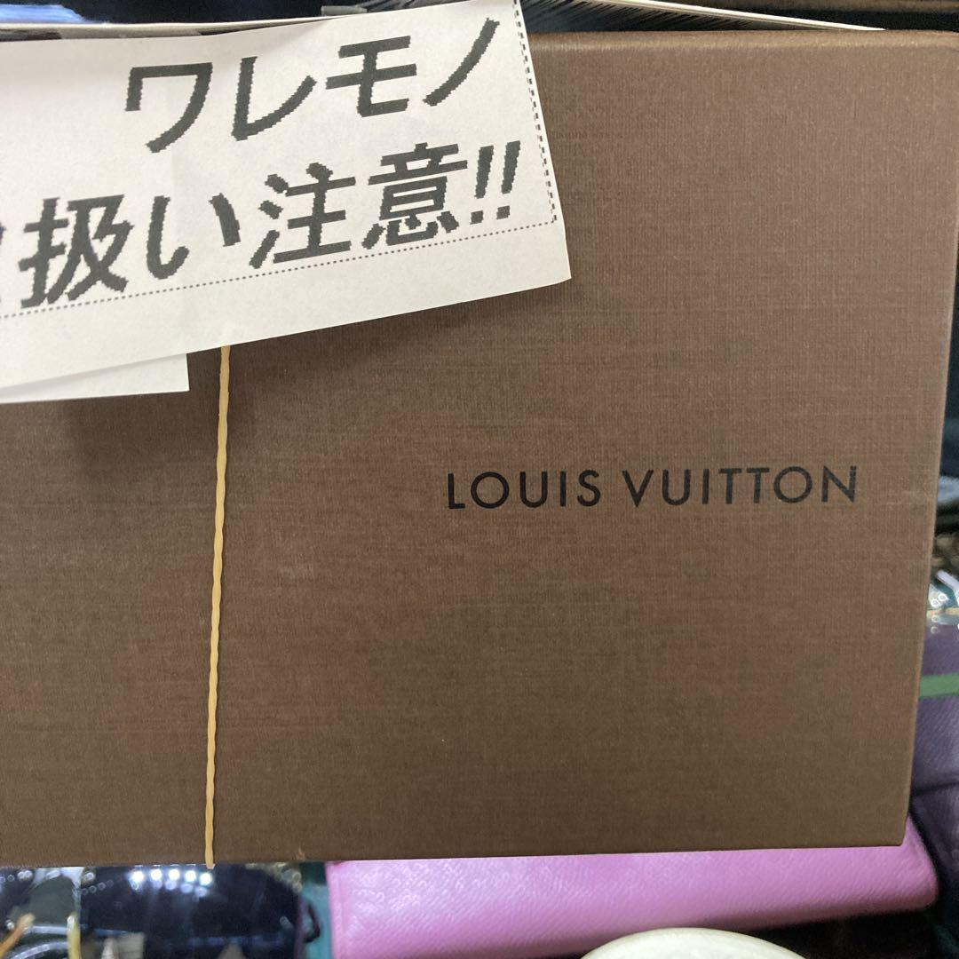 ルイヴィトン置物