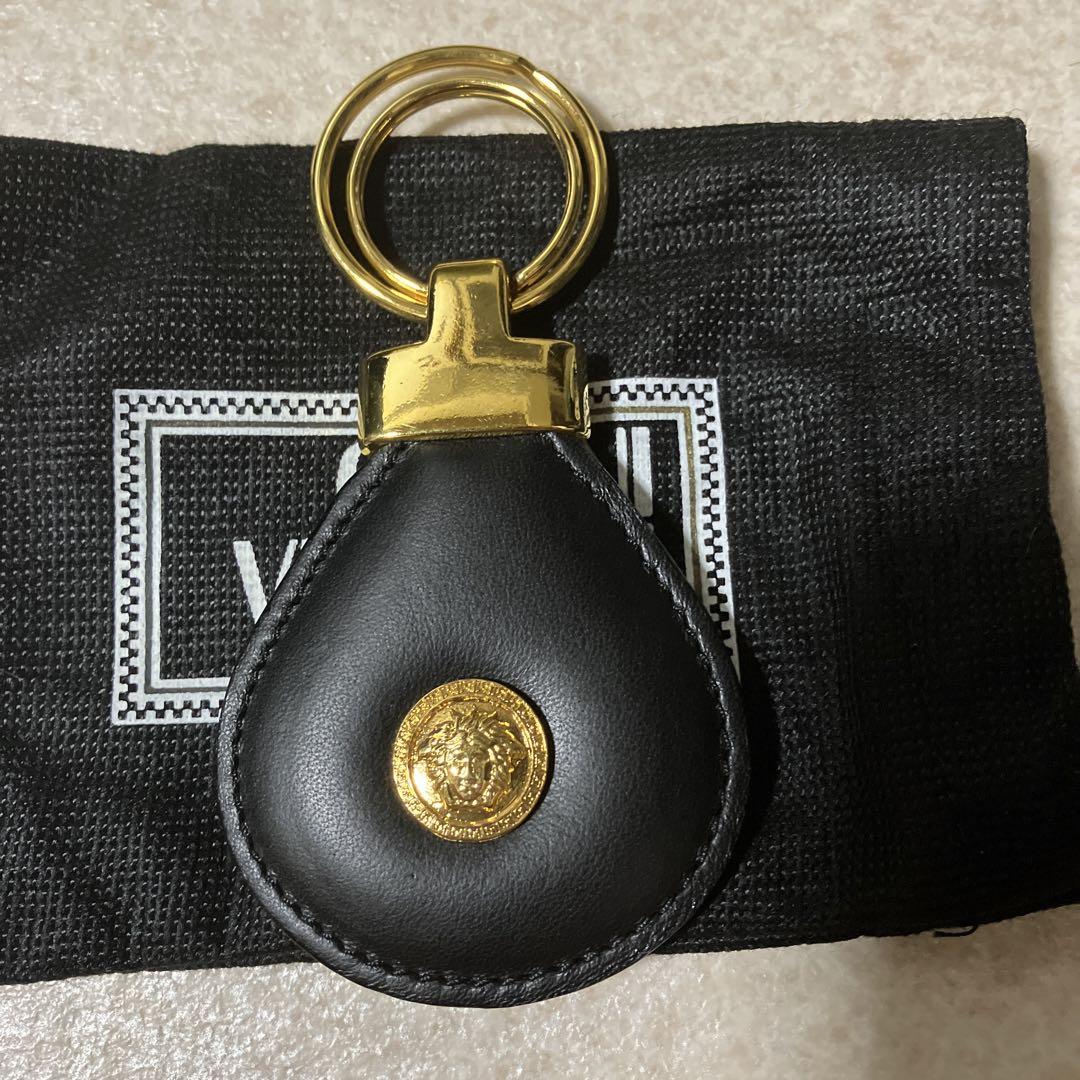GIANNI VERSACE ブラックレザー キーホルダー