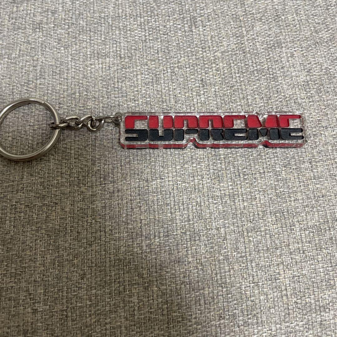 Supreme キーホルダー・キーリング supreme シュプリーム キーホルダー ・キーリング - メルカリ