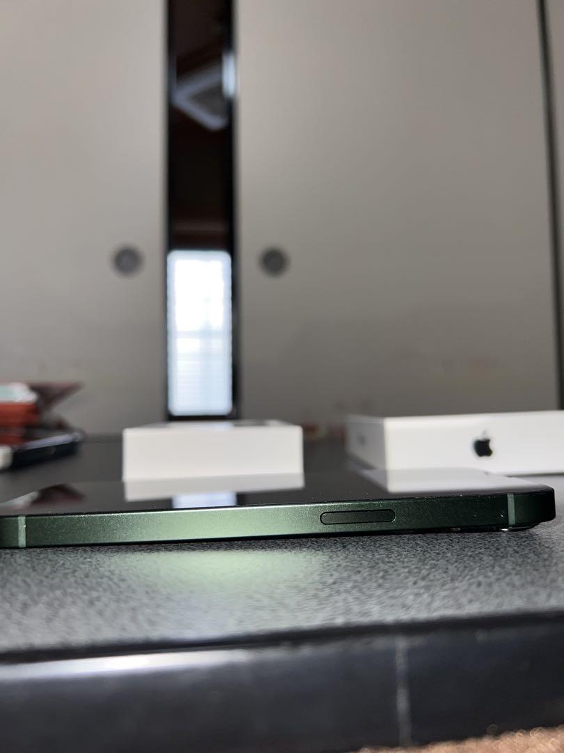 Apple iPhone 13 (128G)本体 ミッドナイトグリーン