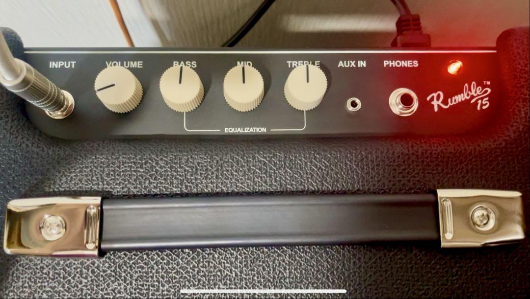 【美品】Fender Rumble 15 V3 100V JPN ベースアンプ
