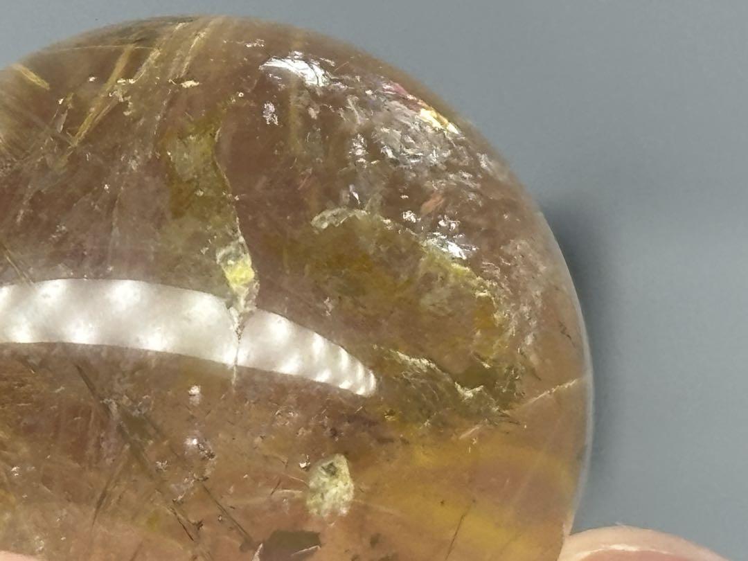 ゴールドルチルクォーツ　ミニスフィア　丸玉　天然石　虹入り
