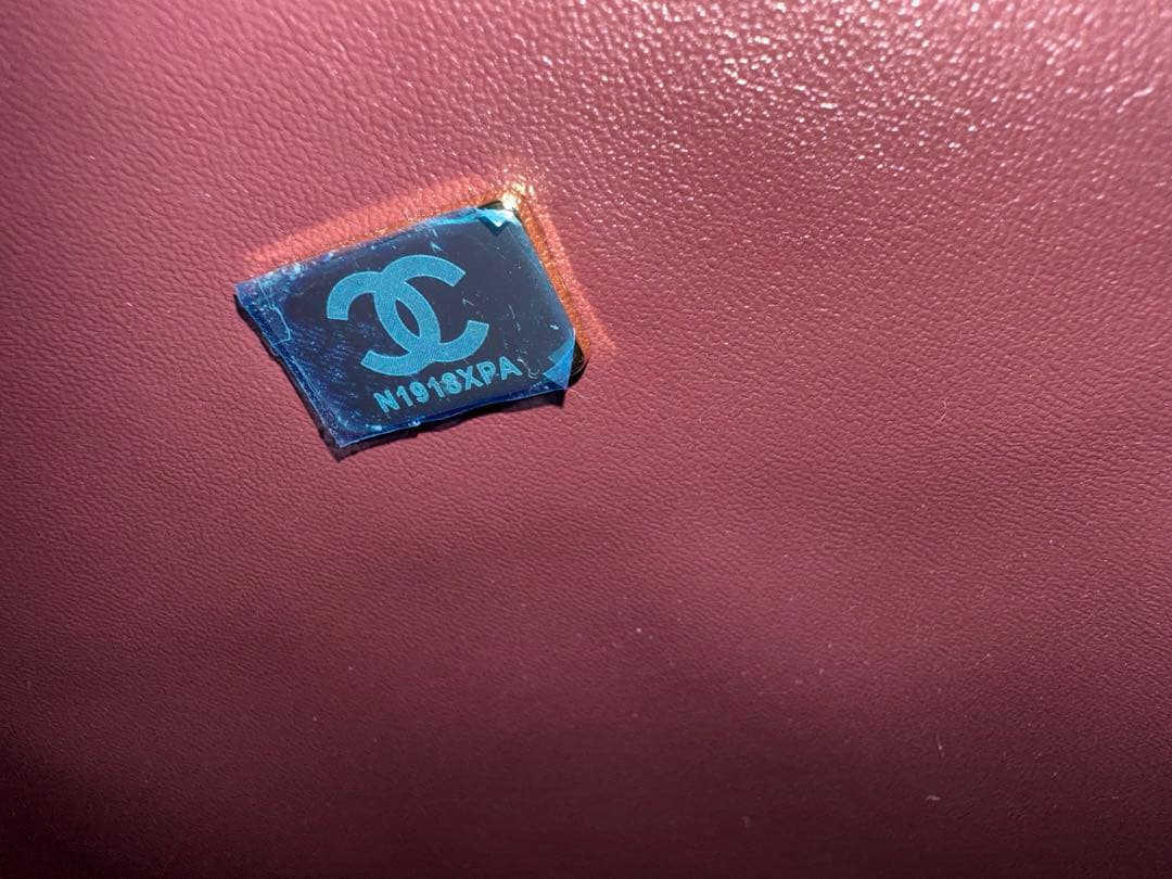 CHANEL ブラック クラシック マキシハンドバッグ CHANEL ブラック クラシック マキシハンドバッグ