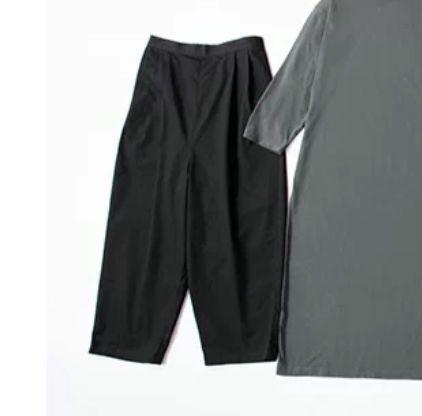 【新品未使用】&yarn ♥2タックテーパードパンツ♥黒♥ナチュラン♥人気