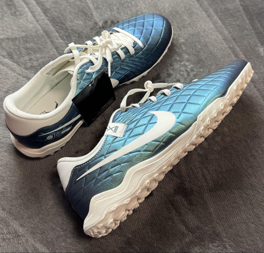 ナイキ（NIKE） FQ3245 300 サッカー トレーニングシューズ