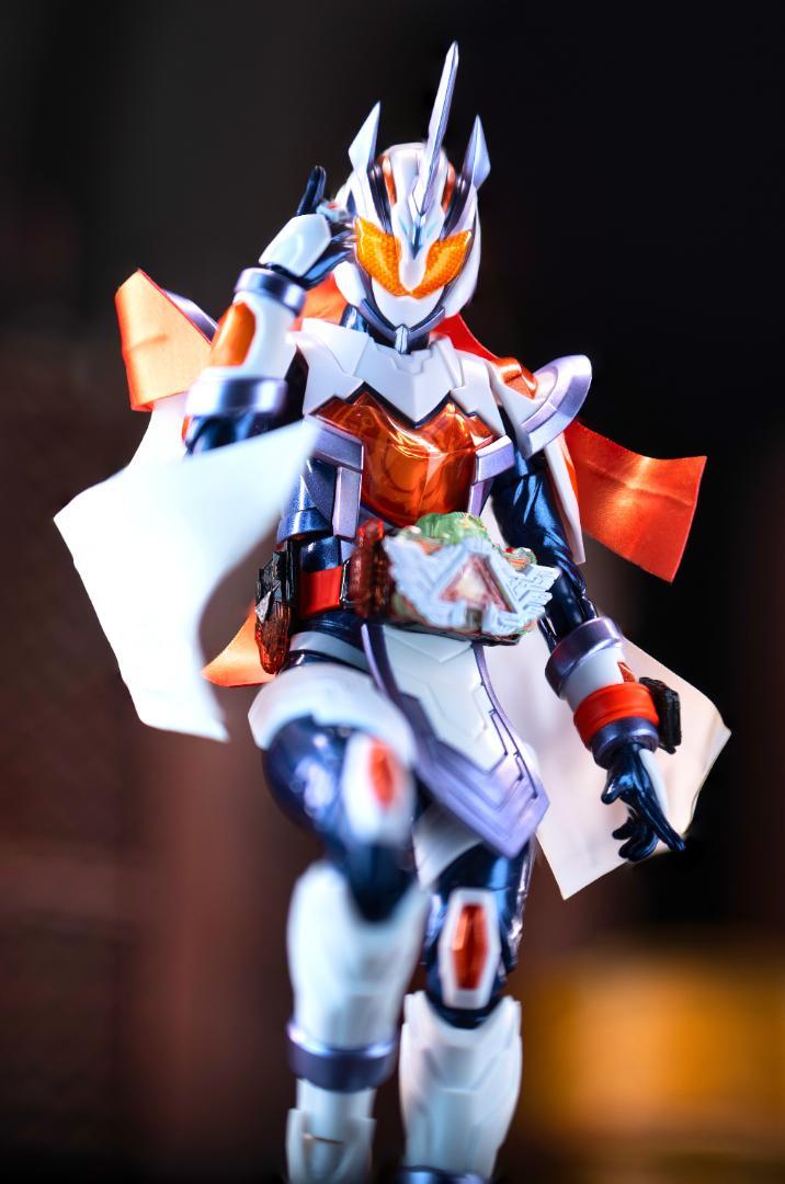 S.H.Figuarts仮面ライダー サンユニコーン マント マフラー交換