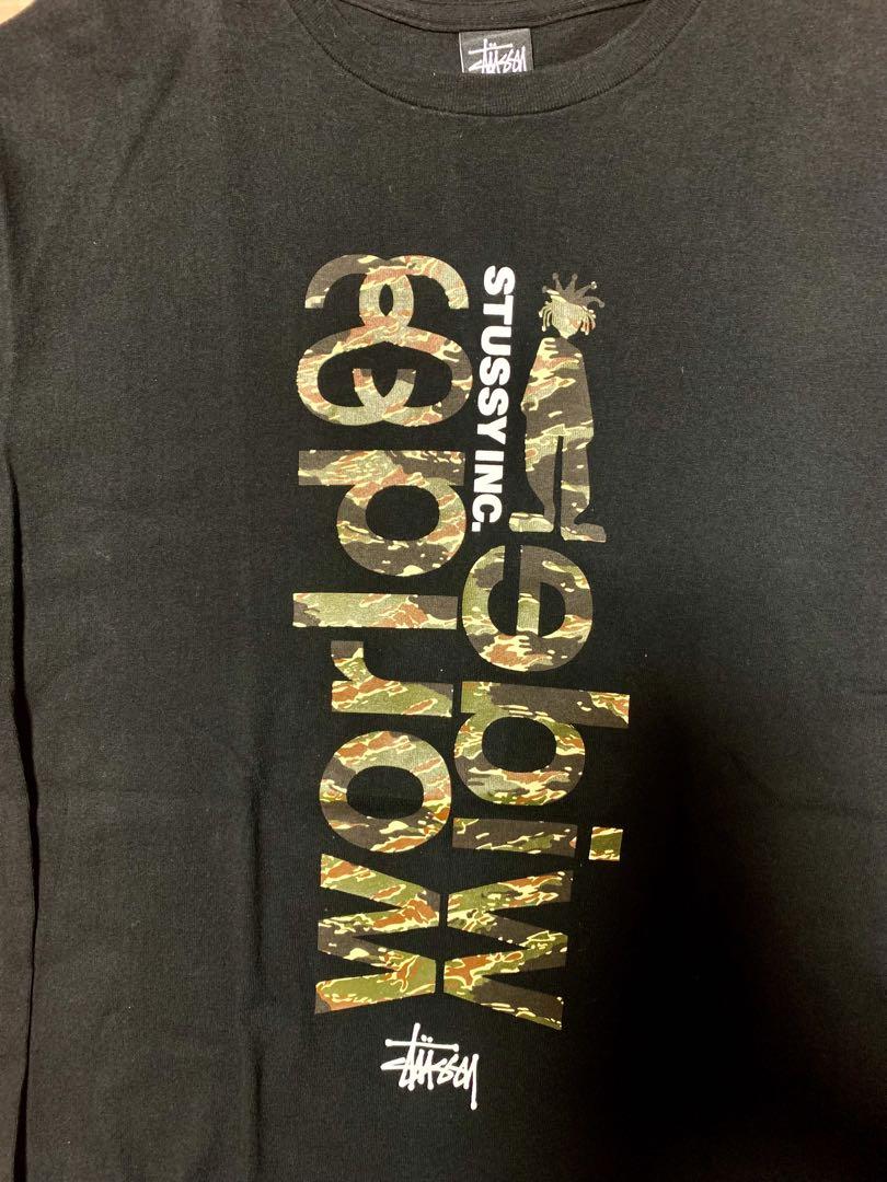 STUSSY カモ柄デザイン Tシャツ
