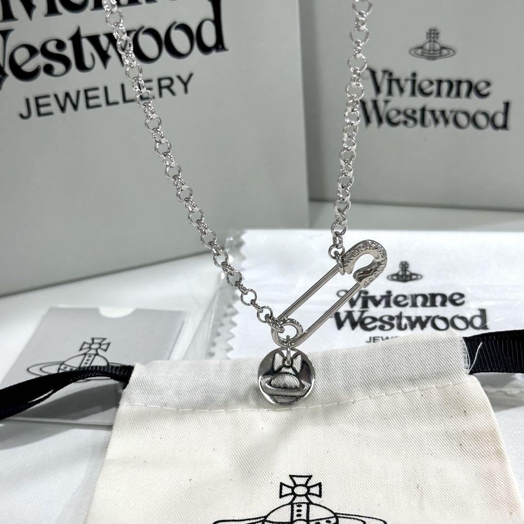 Vivienne Westwoodセーフディピン安全ピンオーブネックレス