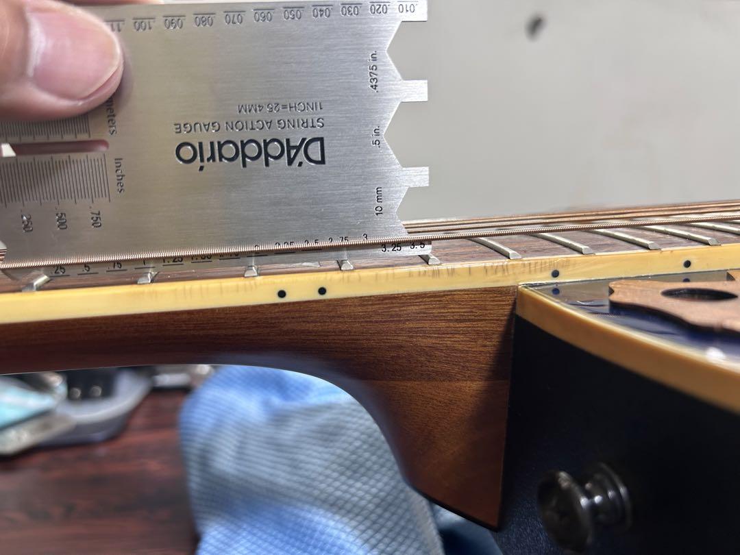 Ovation エレアコ　ギター 韓国製　美品　CSE44 ハードケース付き Ovation エレアコ ギター 韓国製 美品 CSE44 ハードケース付き