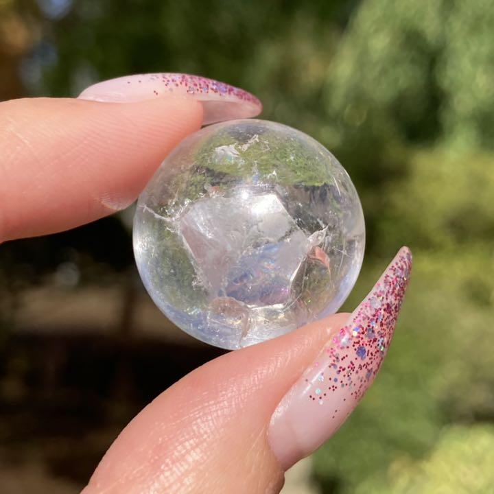 クォーツインクォーツ 貫入水晶 丸玉 スフィア