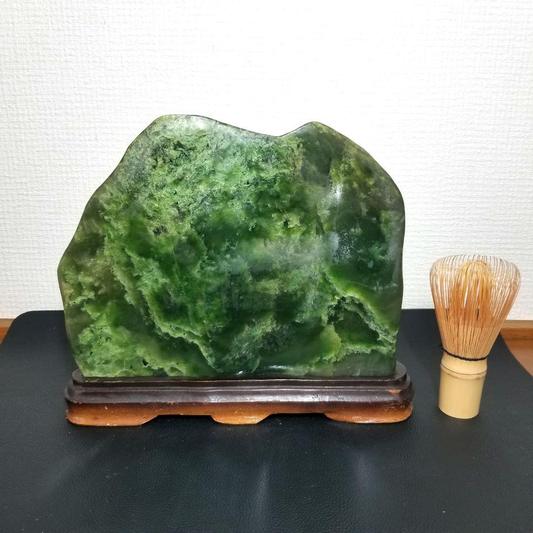 天然石 翡翠 置物　ネフライト　軟玉　ヒスイ