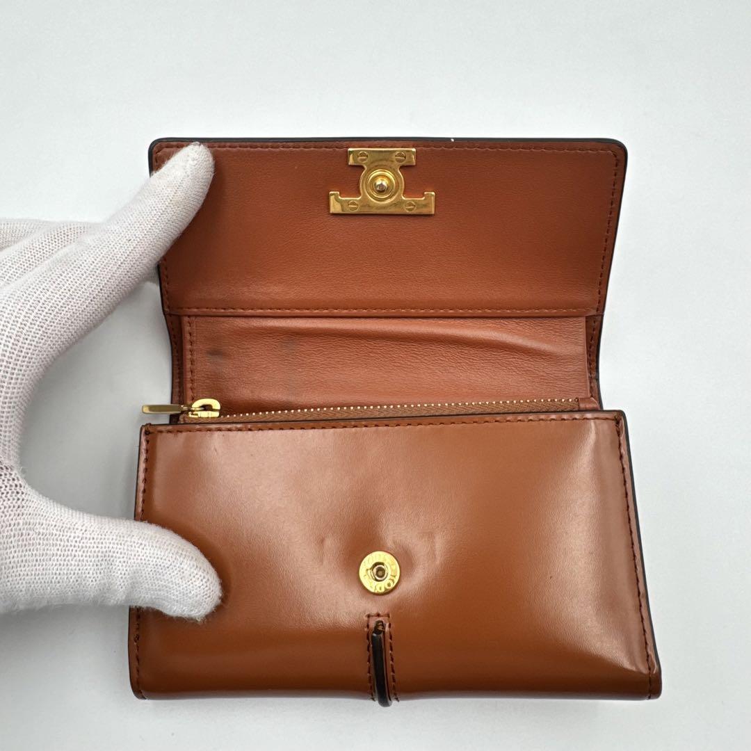 TODS 三つ折り財布　ブラウン　レザー　タイムレス