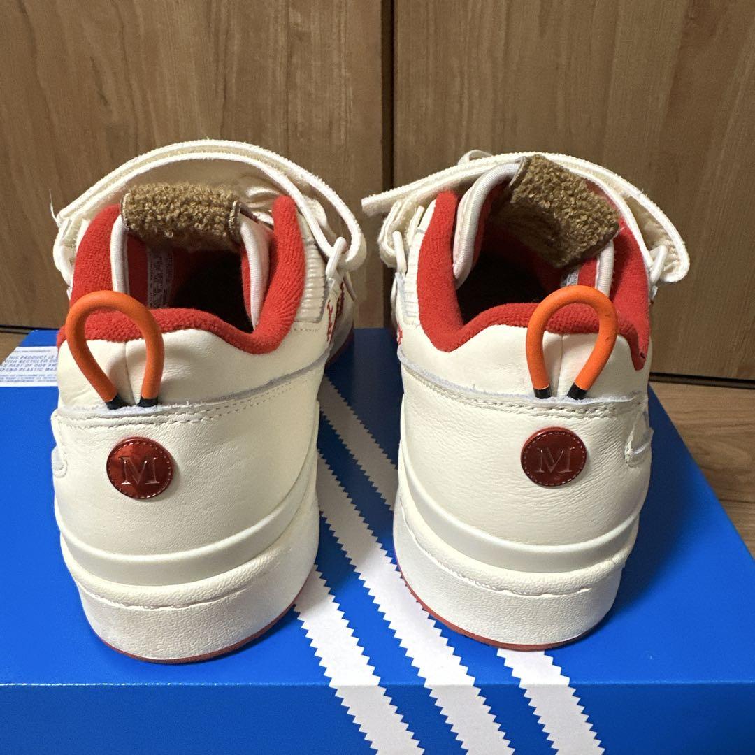 adidas ホワイト/レッド スニーカー - メルカリ