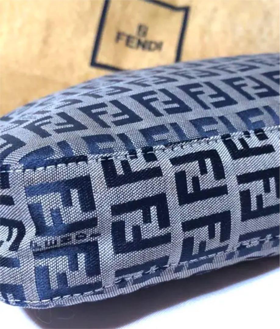 FENDI フェンディズッカ柄マンマバケットハンドバック BNAGs-m36626367988 最安値即納