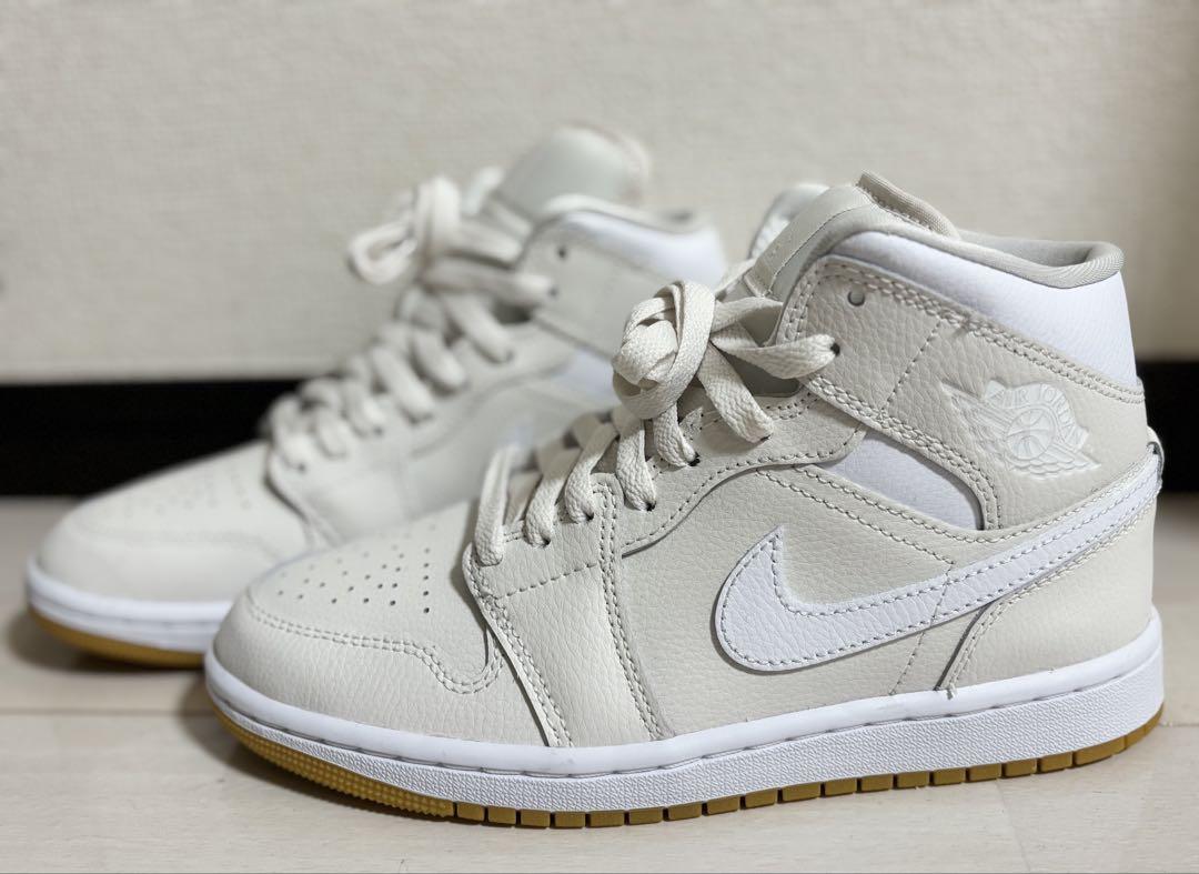 新品　ナイキ　エア　ジョーダンNike Air Jordan 1 Mid