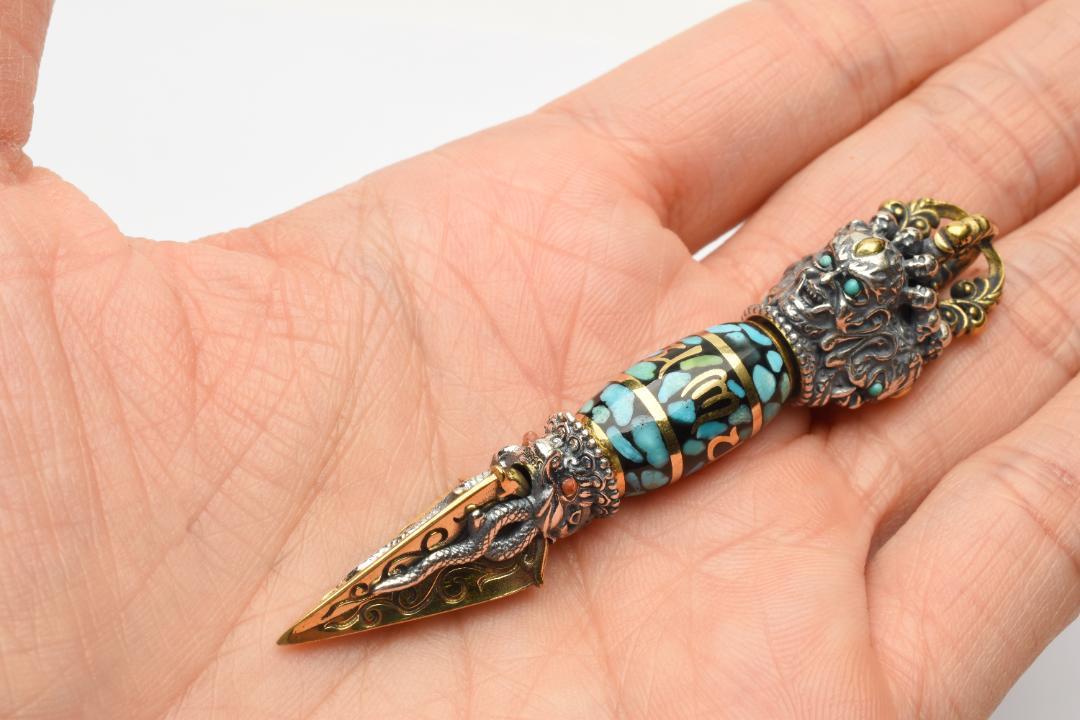 【SALE】 ターコイズ＆赤瑪瑙 74x15.5mm チベット 六字真言金剛杭 アクセサリー