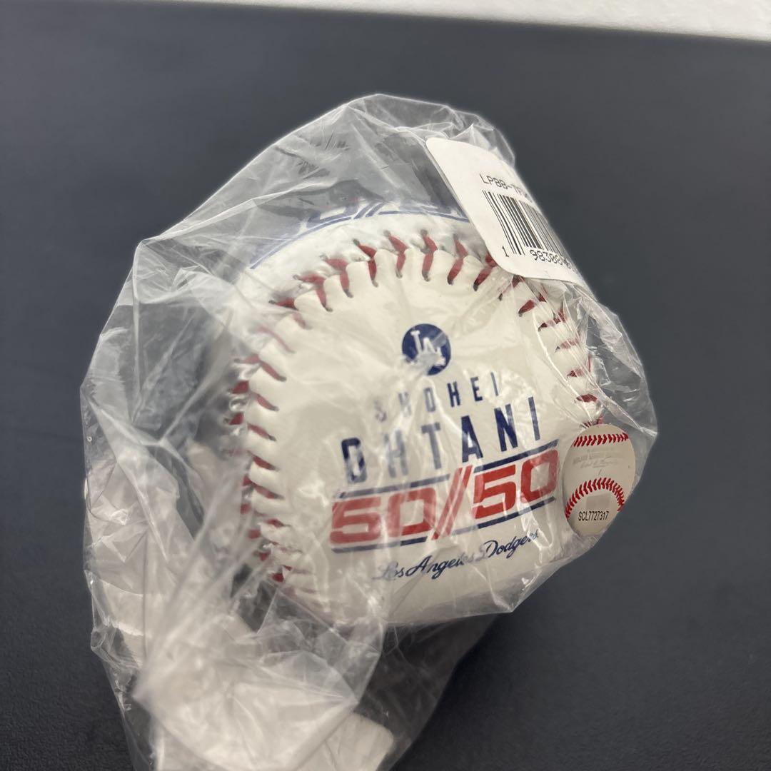 正規品】 大谷翔平 記念ボール 2024年50/50 ホワイト&シルバー