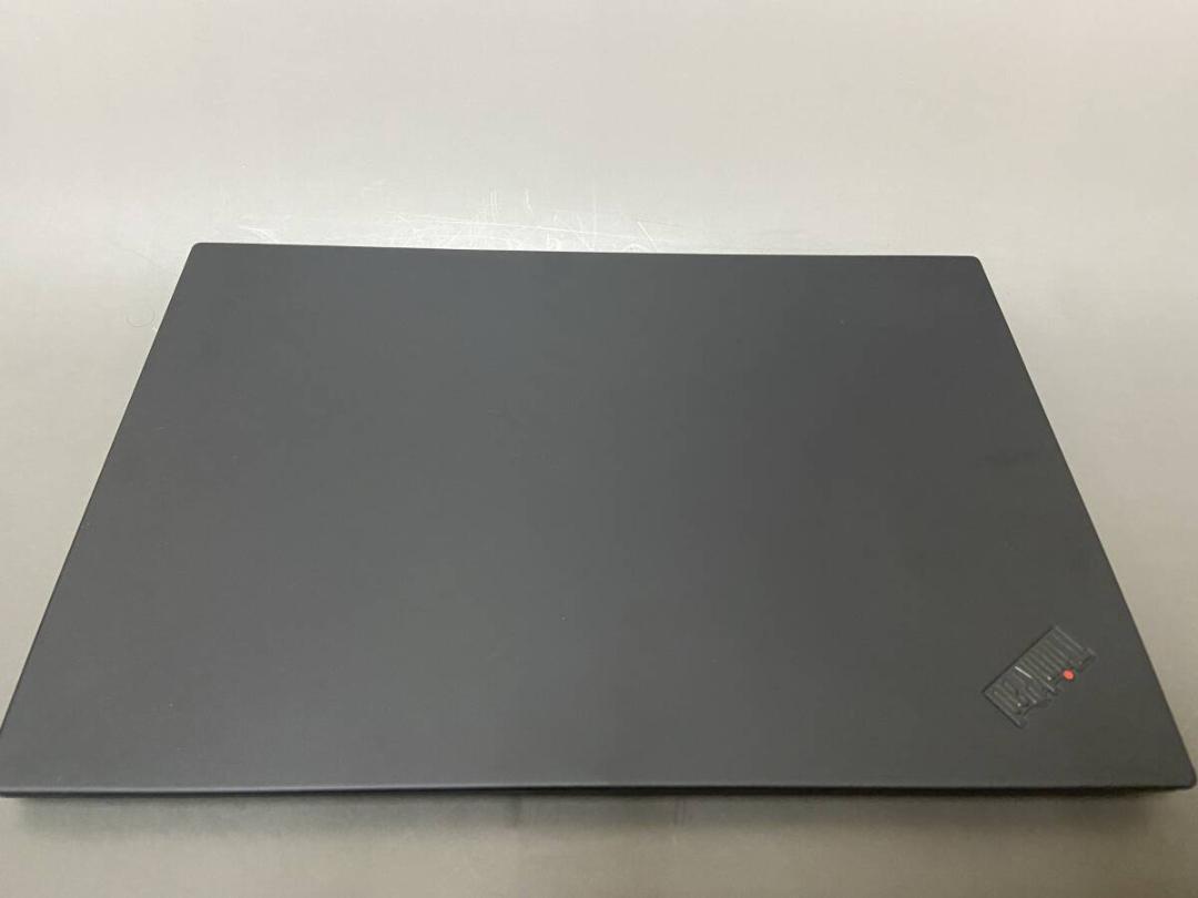 Windowsノート本体 Lenovo ThinkPad P1 Xeon E-2176M/Quadro