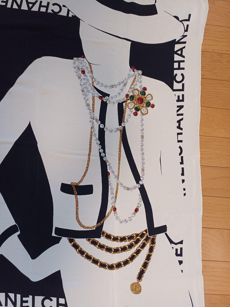 CHANEL シルクスカーフ ネックレスデザイン(染みあり)