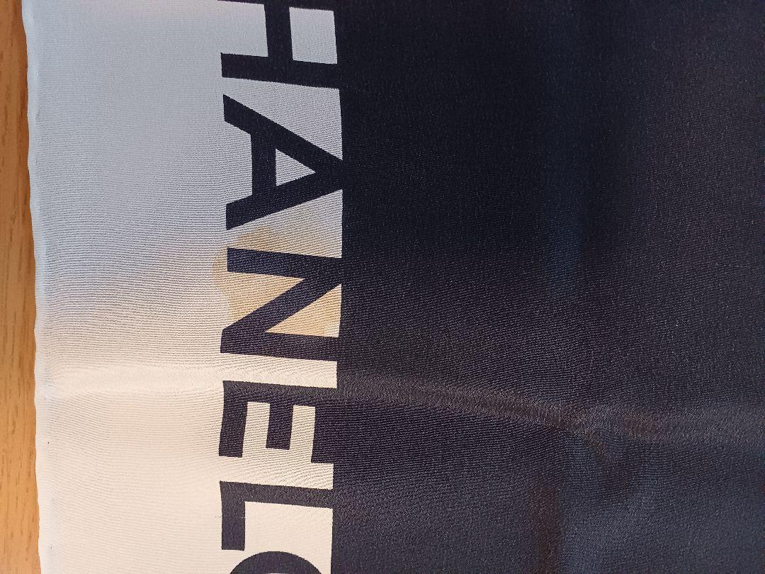 CHANEL シルクスカーフ ネックレスデザイン(染みあり)