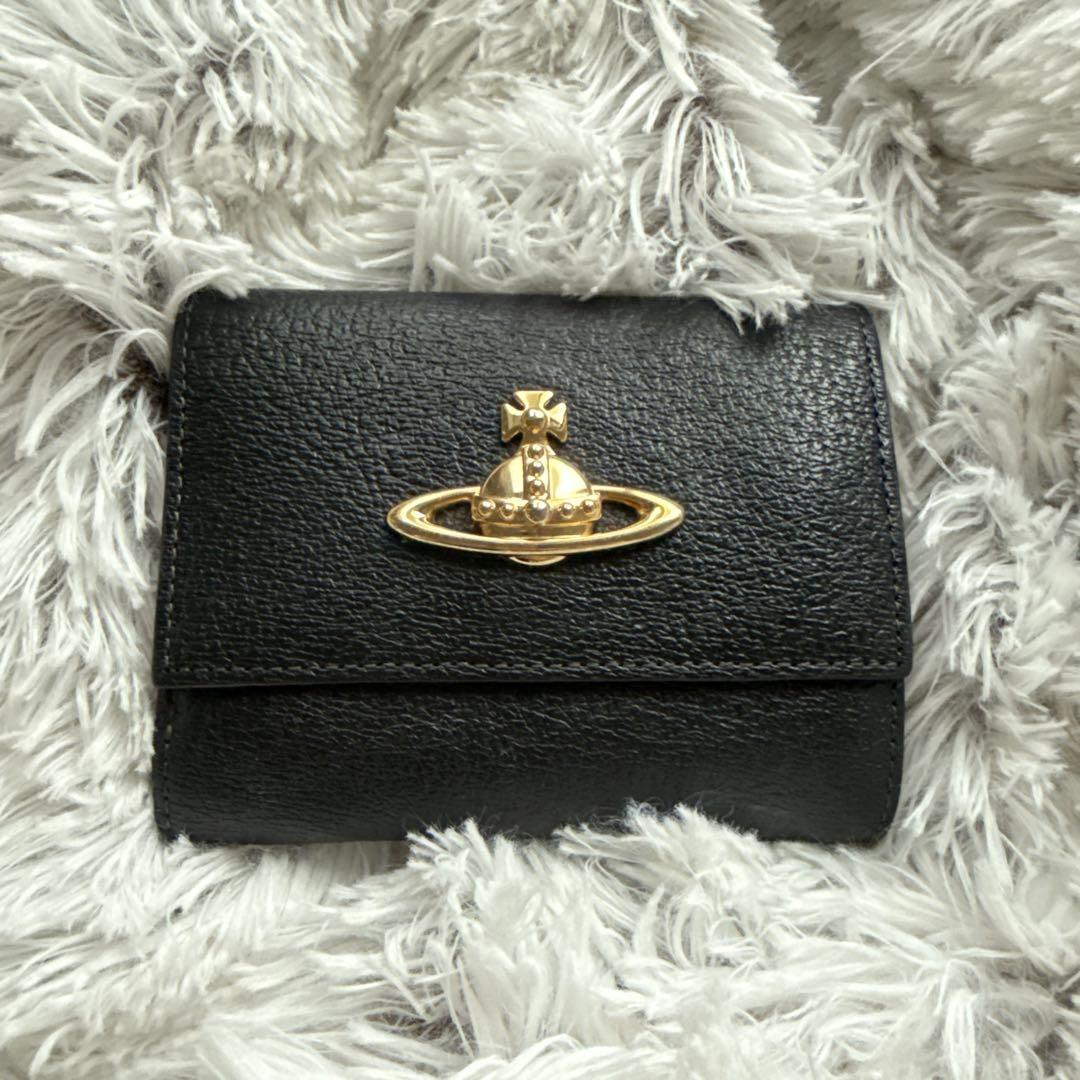 Vivienne Westwood ブラック三つ折り財布 - メルカリ