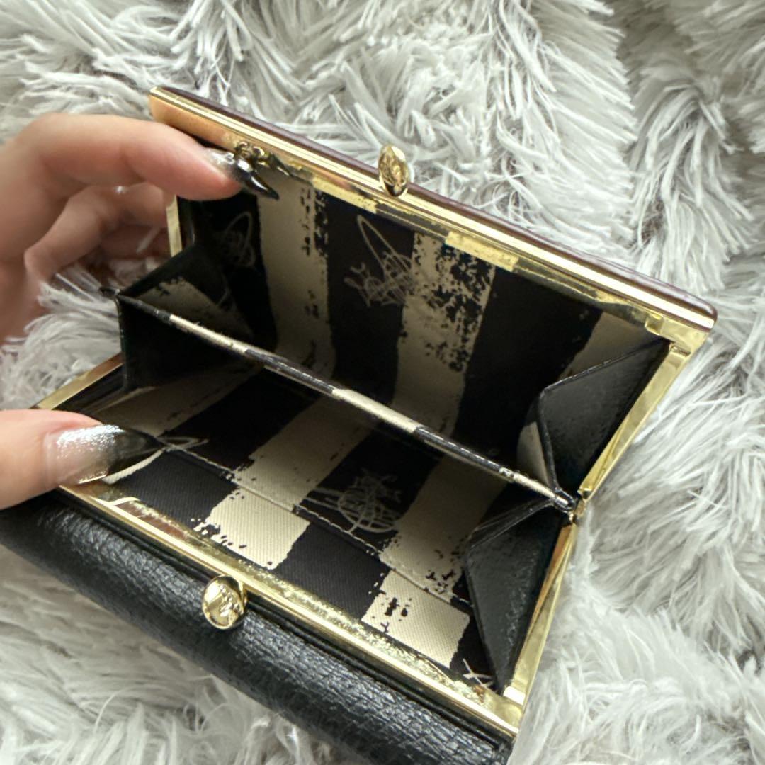 Vivienne Westwood ブラック三つ折り財布 Vivienne westwoodブラック 三つ折り財布