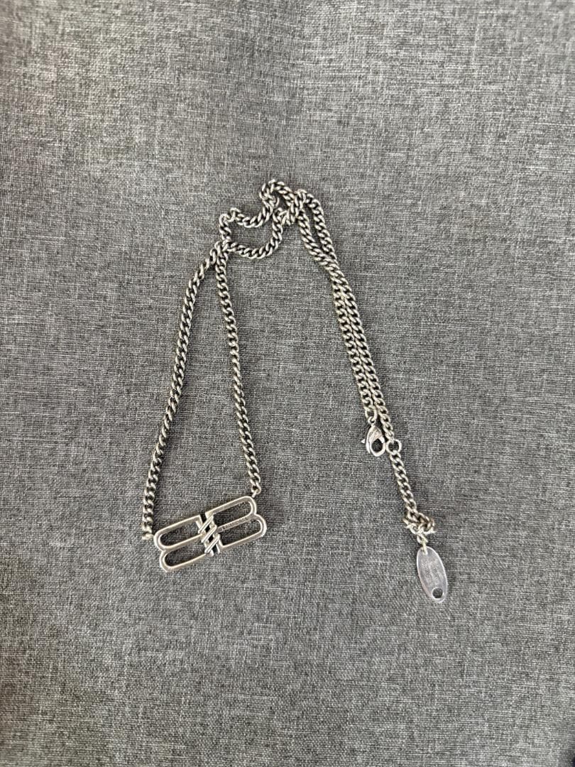 シルバー チェーンネックレス 着脱簡単 ミニマル バレンシアガ ✩